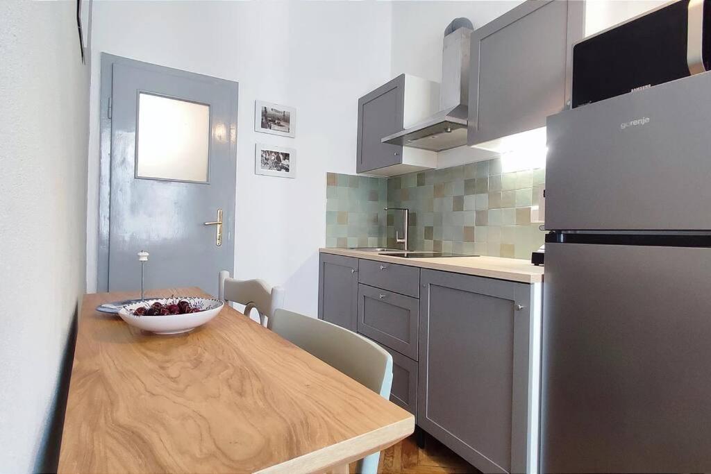 Isac 15 Central Apartment Cluj-Napoca Extérieur photo